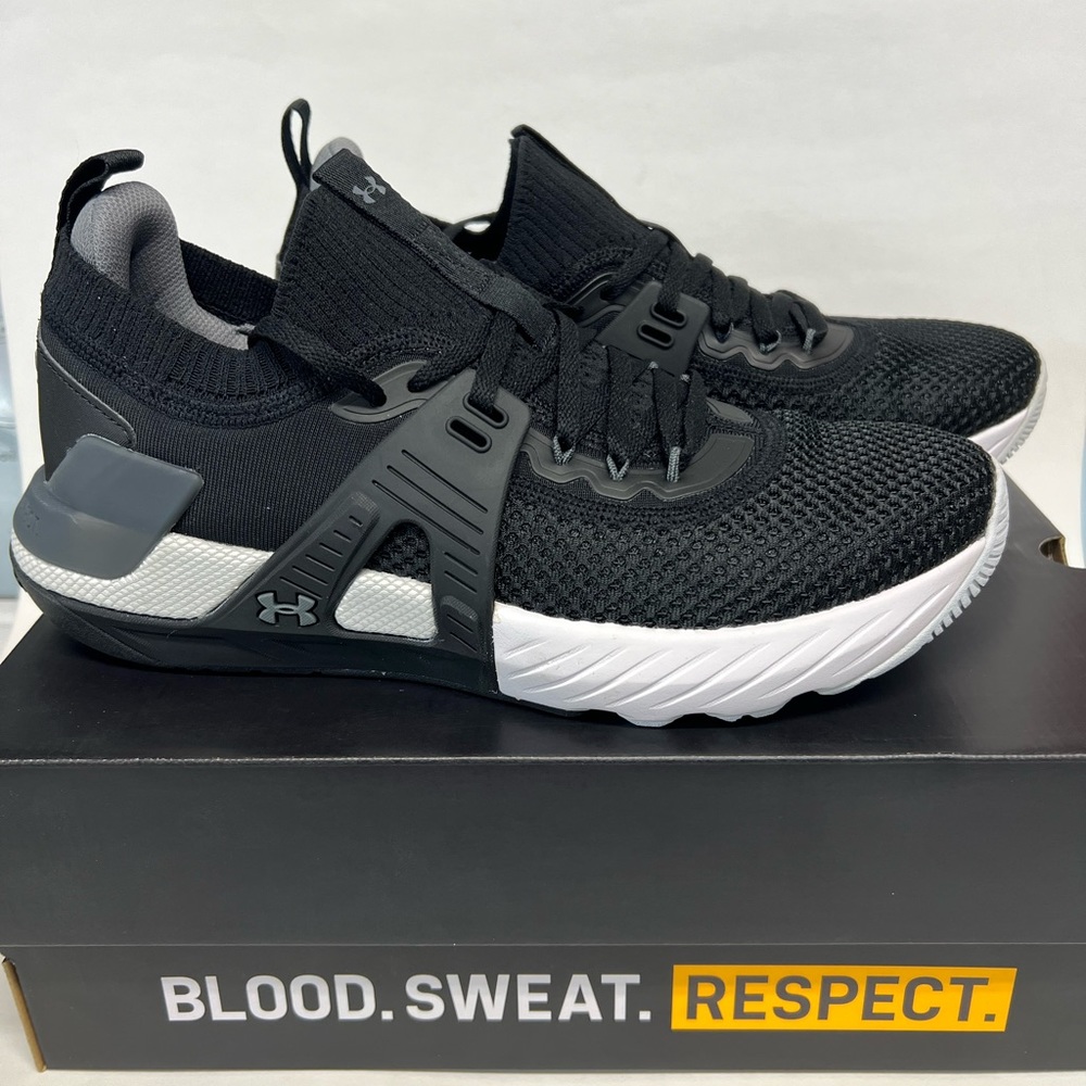 Men’s UA Project Rock 4 Training ShoeMen’s size 10